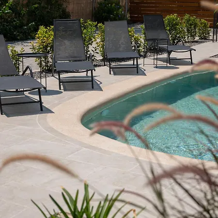 Centro Stone House 托隆