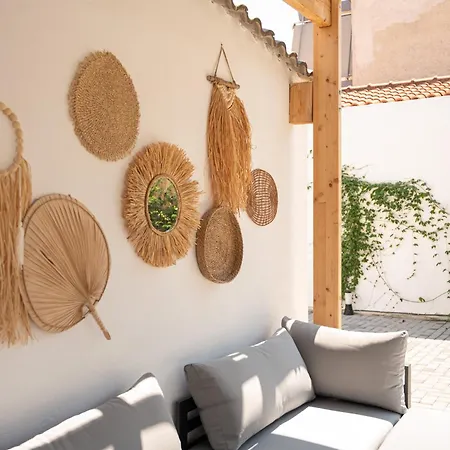 Centro Stone House *