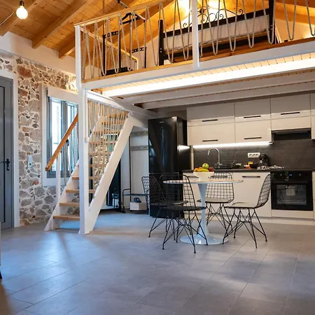 Centro Stone House 度假居 托隆