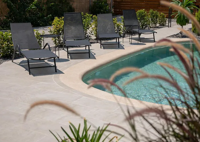 Centro Stone House Tolón