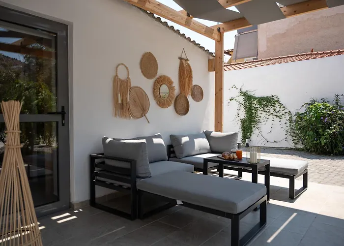 Centro Stone House Tolón