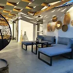 Centro Stone House