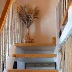 Centro Stone House