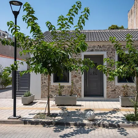 Centro Stone House * 托隆