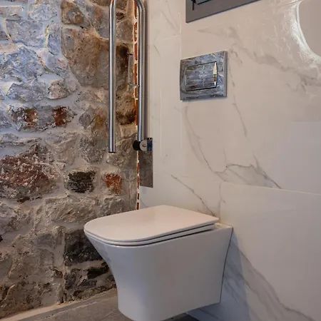 Centro Stone House Сasa de vacaciones Tolón