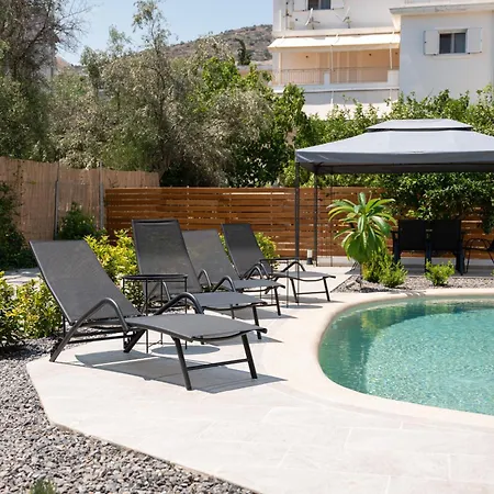Centro Stone House