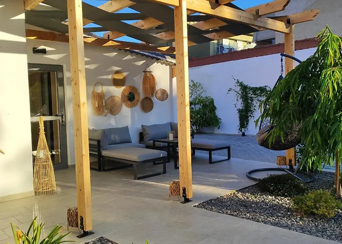 Centro Stone House 펜션 Tolón