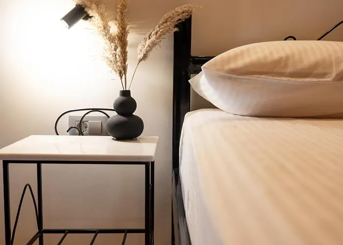 Centro Stone House Tolón