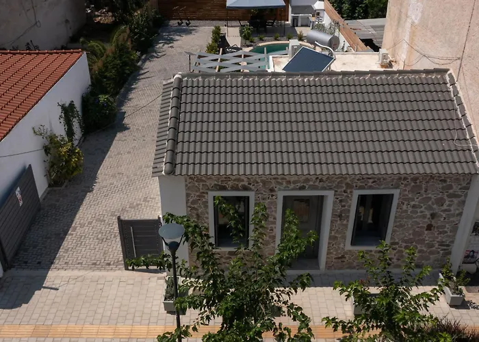 Centro Stone House 펜션 *