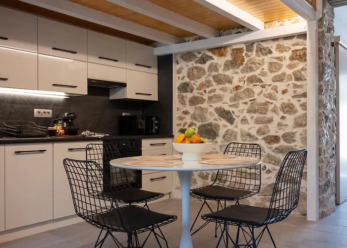 Centro Stone House * Tolón